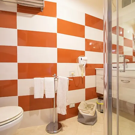 Il Pepe Rosa 3* 波萨达