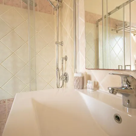 Il Pepe Rosa 3* 波萨达